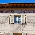 Library House - Downtown *