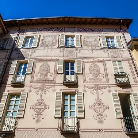 Library House - Downtown Como