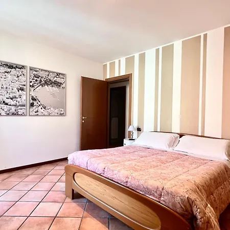 Library House - Downtown Apartmán Como
